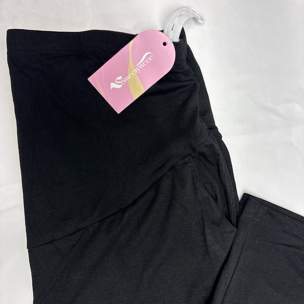 Black flare maternity Leggings with packets size medium full panel coverage new
